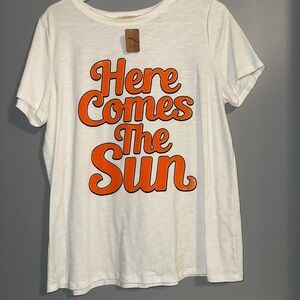 Promesa Cream Tee with Orange Print “here comes the sun”